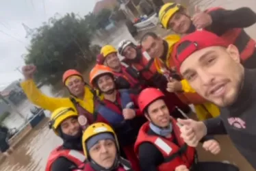 Imagem ilustrativa da imagem Barco de MC Gui afunda durante resgate e cantor precisa ser socorrido por bombeiros