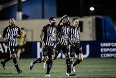 Imagem ilustrativa da imagem Botafogo-PB empata com Londrina, mas segue invicto e vice-líder da Série C