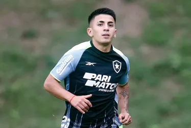 Imagem ilustrativa da imagem Botafogo apresenta o argentino Almada, mais cara contratação do futebol brasileiro