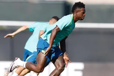 Imagem ilustrativa da imagem Dorival confirma a volta de Vini Jr no ataque da Seleção para enfrentar a Venezuela