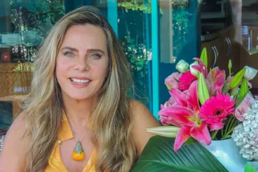 Imagem ilustrativa da imagem Bruna Lombardi é internada e reflete: 'Somos vulneráveis e conectados'