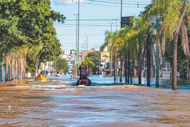 Imagem ilustrativa da imagem Porto Alegre já acumula o maior volume de chuva para um mês desde 1916