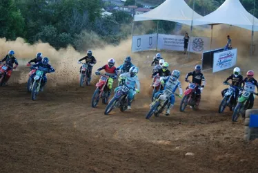 Imagem ilustrativa da imagem Capixabas dominam campeonato de Motocross e Supercross em João Neiva