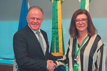 Imagem ilustrativa da imagem Casagrande faz pedido à Petrobras
