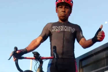 Imagem ilustrativa da imagem Ciclista é morto a tiros na Rodovia do Sol em Anchieta