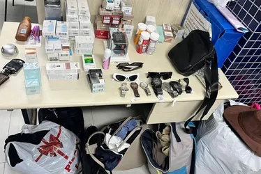 Imagem ilustrativa da imagem Clientes sequestrados em shoppings e obrigados a fazer Pix para bandidos