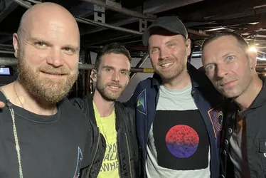 Imagem ilustrativa da imagem Coldplay muda todo o visual das redes sociais e fãs especulam sobre futuro da banda