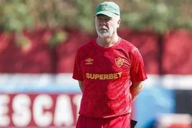 Imagem ilustrativa da imagem Com Mano Menezes, Fluminense busca reação no Brasileirão contra o Internacional