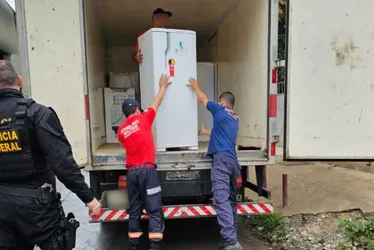 Imagem ilustrativa da imagem Após desvio de doações ao RS, compradores devolvem fogões e geladeiras no ES