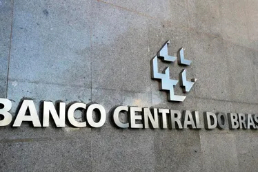Imagem ilustrativa da imagem Copom inicia última reunião para definir juros sob comando de Campos Neto