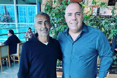 Imagem ilustrativa da imagem Delator aponta Romário e Marcos Braz em esquema de corrupção; PF investiga