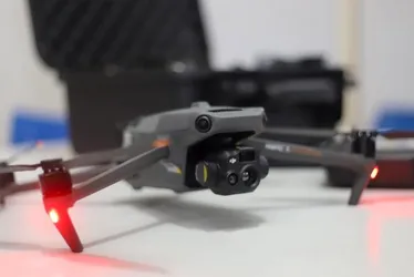 Imagem ilustrativa da imagem Drones orientam motoristas no trânsito