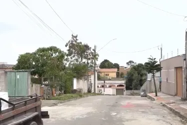 Imagem ilustrativa da imagem Eletricista prende e agride mulher dentro de casa na Serra