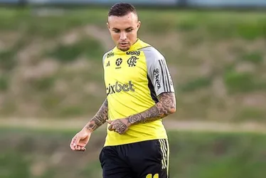 Imagem ilustrativa da imagem Everton Cebolinha sofre contusão no quadril e desfalca o Flamengo por até um mês