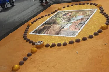 Imagem ilustrativa da imagem FOTOS E VÍDEOS | As belezas dos tapetes de Corpus Christi pelo ES