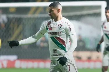 Imagem ilustrativa da imagem Fluminense busca o empate contra o Criciúma e pontua pela 1ª vez como visitante