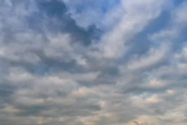 Imagem ilustrativa da imagem Frente fria chega ao ES no fim de semana com chuva e temperaturas amenas