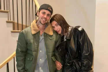 Imagem ilustrativa da imagem Hailey Bieber anuncia que está grávida de Justin Bieber com vídeo; assista