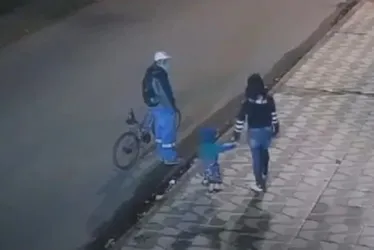 Imagem ilustrativa da imagem Homem é preso suspeito de estuprar mulher que caminhava com filho em SP