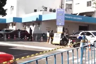 Imagem ilustrativa da imagem Homem quebra carro da ex dentro de estacionamento de hospital e é preso em Vitória