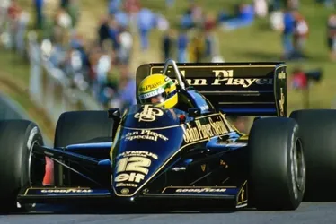Imagem ilustrativa da imagem Inesquecível: 30 anos sem Ayrton Senna