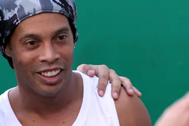 Imagem ilustrativa da imagem Jogo das Estrelas traz Ronaldinho Gaúcho pela 1ª vez ao Espírito Santo