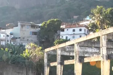 Imagem ilustrativa da imagem Jovem é baleado e tem corpo incendiado em Vila Velha