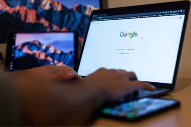 Imagem ilustrativa da imagem Justiça manda Google retirar postagens policiais que disseminam ódio