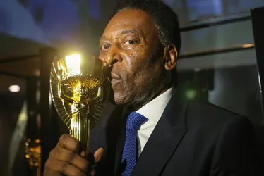 Imagem ilustrativa da imagem Lei institui 19 de novembro como o "Dia do Rei Pelé"