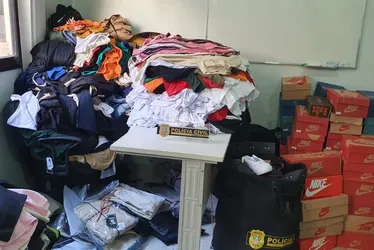 Imagem ilustrativa da imagem Loja de roupas é interditada após vender produtos falsos no Sul do ES