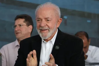 Imagem ilustrativa da imagem Lula deixa UTI e passa a ter cuidados semi-intensivos no hospital