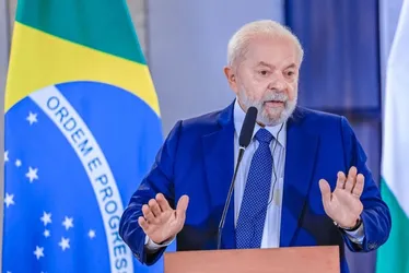 Imagem ilustrativa da imagem Lula usa palavrão para criticar artistas e cobra regulação de streaming