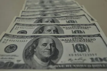 Imagem ilustrativa da imagem Dólar fecha com maior valor desde 2021, com fala de Haddad sobre cortes de gastos