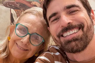 Imagem ilustrativa da imagem Mãe de Reynaldo Gianecchini sofre acidente e capota carro no interior de SP