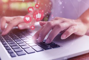 Imagem ilustrativa da imagem Mas ele (a) não me assume nas redes sociais!