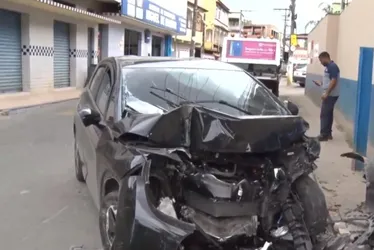 Imagem ilustrativa da imagem Motorista fica ferida após perder o controle do carro em Cariacica