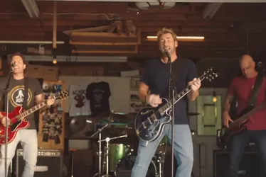 Imagem ilustrativa da imagem Nickelback, Blink-182 e Red Hot: veja as 10 melhores bandas de 'rock de pai'