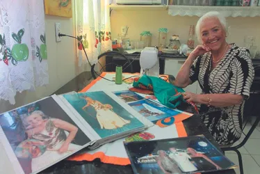 Imagem ilustrativa da imagem Nilza de Carvalho: “Chique era ter sua própria costureira”