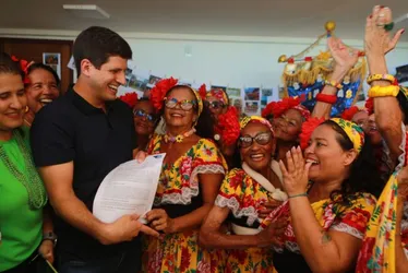 Imagem ilustrativa da imagem “Nosso São João é sucesso e raiz”, diz prefeito João Campos