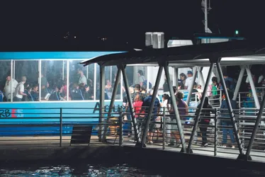 Imagem ilustrativa da imagem Aquaviário terá viagens extras para vilas natalinas em Vitória e Vila Velha