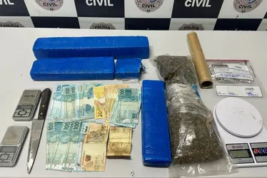 Imagem ilustrativa da imagem Operação da polícia apreende drogas e quatro carros em marmoraria na Serra