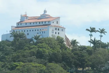 
          Imagem ilustrativa da imagem Oração e devoção no encontro da Legião de Maria no Convento
          