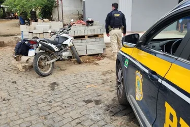 Imagem ilustrativa da imagem PRF recupera 3 veículos clonados em menos de 12 horas no ES