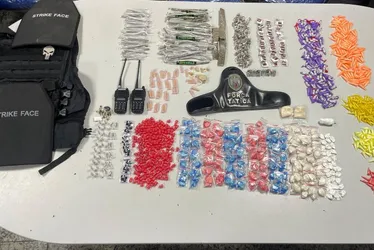 Imagem ilustrativa da imagem Polícia Militar realiza apreensão de drogas durante operação em Vitória