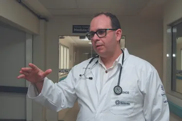 Imagem ilustrativa da imagem Professor passa por transplante e recebe medula de paciente da Alemanha