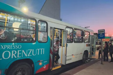 Imagem ilustrativa da imagem Reajuste do valor do ônibus surpreende passageiros