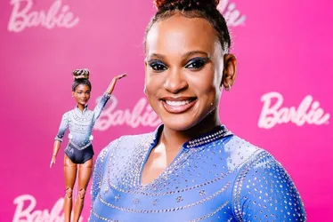 Imagem ilustrativa da imagem Rebeca Andrade ganha boneca exclusiva da Barbie em sua homenagem