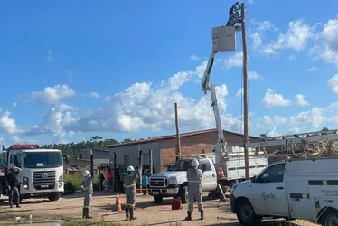 Imagem ilustrativa da imagem Rede de energia clandestina é descoberta e desmontada em Itaúnas