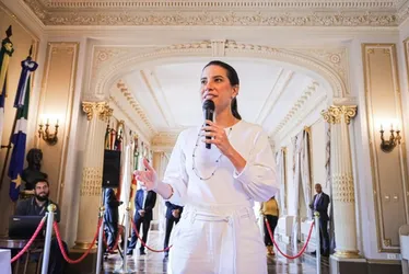 
          Imagem ilustrativa da imagem Rivalidade entre Raquel Lyra e Marília Arraes vira impasse
          