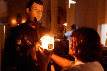 
          Imagem ilustrativa da imagem Romaria Luminosa abre a Festa Nacional de Anchieta
          